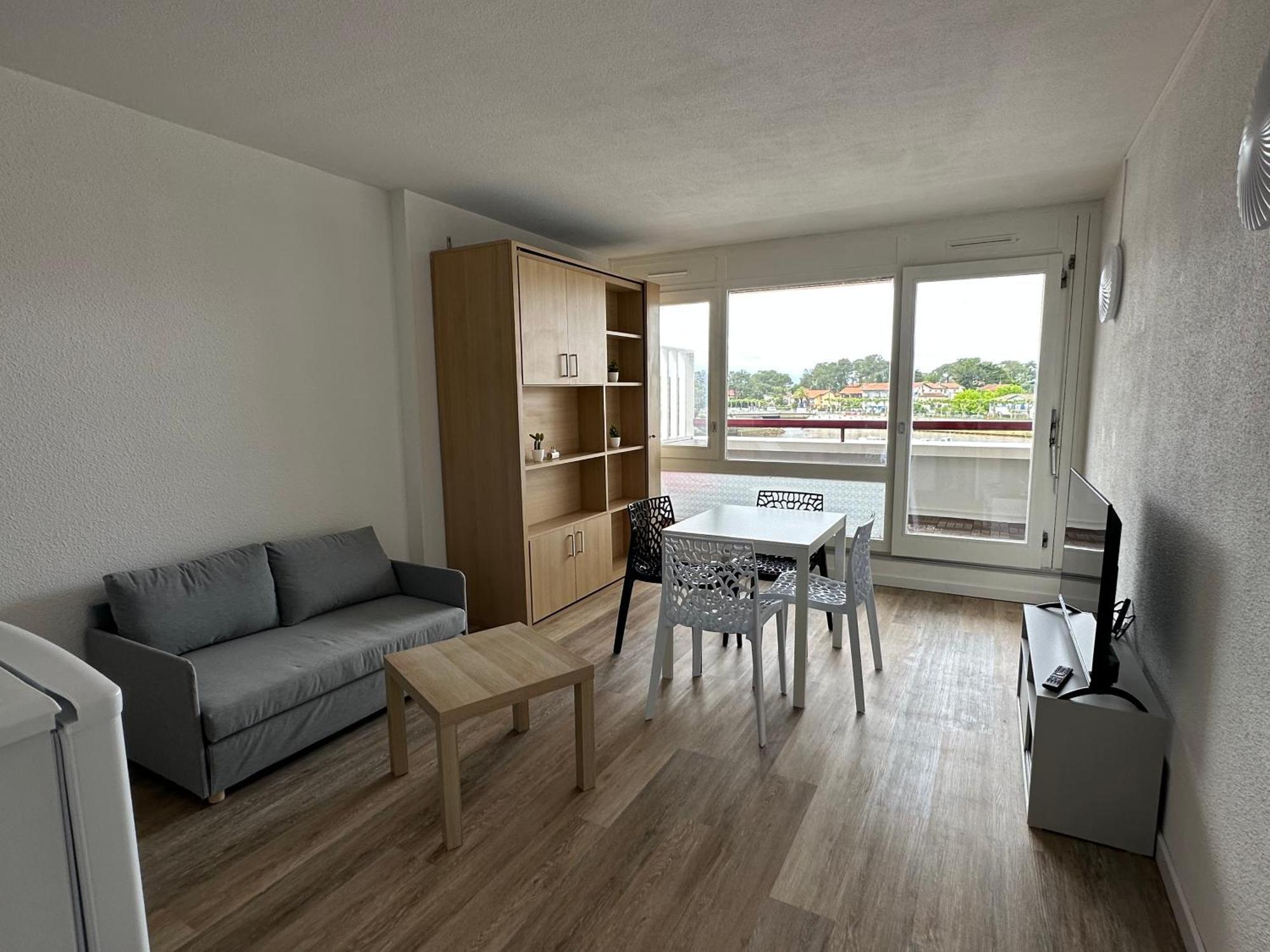 Le Bonamour Sur Le Port De Capbreton Extérieur photo